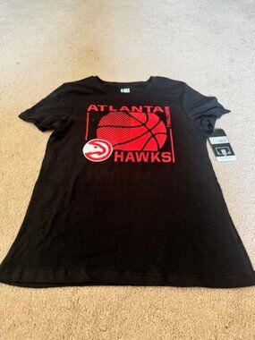 NWT-Kids Atlanta Hawks Basketball NBA shirt  Size10/12